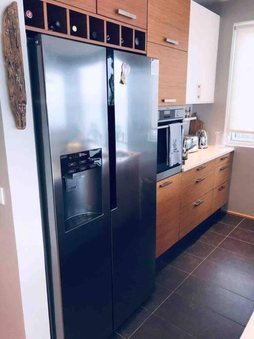 Hafnarfjörður Stylish And Relaxing Two Bedroom Appartment, View Over Harbour מראה חיצוני תמונה